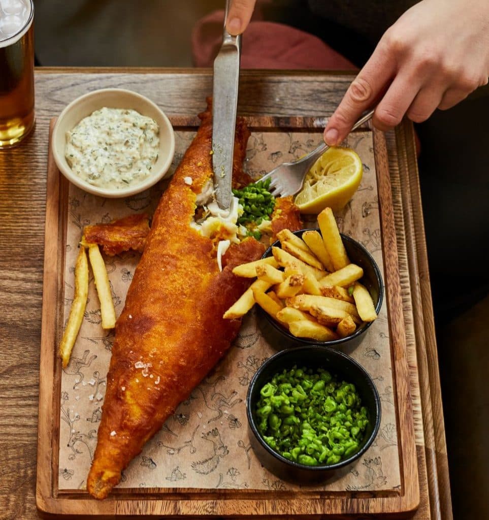 Cover Image for Complimentary Fizz when you order Fish and Chips at The White Horse!