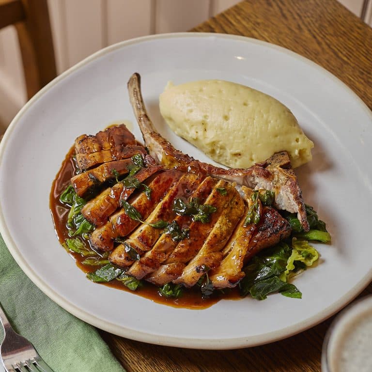 Cover Image for Our à la carte menu at The White Horse