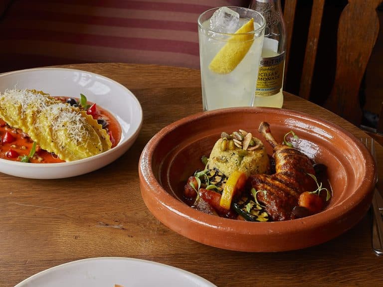 Cover Image for Our à la carte menu at The White Horse